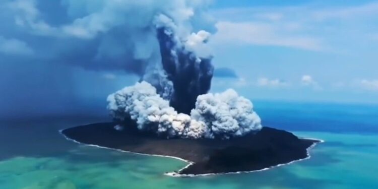 Галт уулын дэлбэрэлтийн хохирлыг үнэлэхээр Шинэ Зеланд улс Тонга руу онгоц илгээжээ