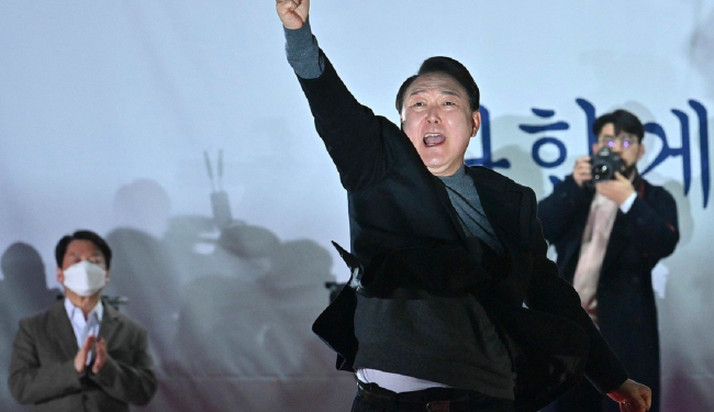 Сөрөг хүчний нэр дэвшигч Юн Сук Ёл Өмнөд Солонгосын Ерөнхийлөгчөөр сонгогдлоо