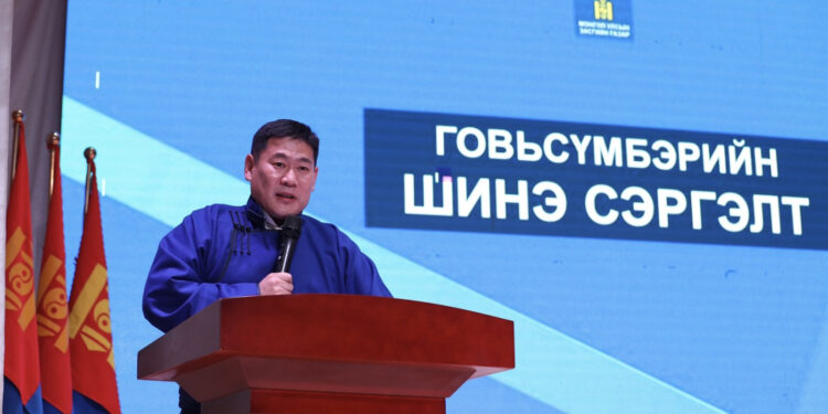 Говьсүмбэр аймгийн иргэд “Шинэ сэргэлт”-ийн бодлого, авлигатай хийх тэмцлийг дэмжиж байна