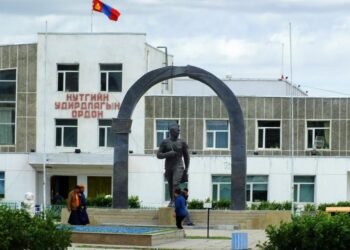 21 нас хүрээгүй хүнд утаат болон электрон тамхи худалдан борлуулахгүй байхыг анхааруулав