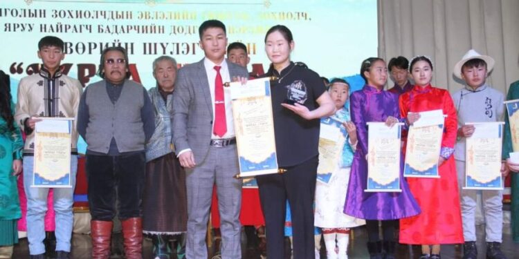 Хүрэл тулга-2023″ өсвөрийн яруу найрагчдын шүлгийн уралдаанд Т.Анударь түрүүллээ